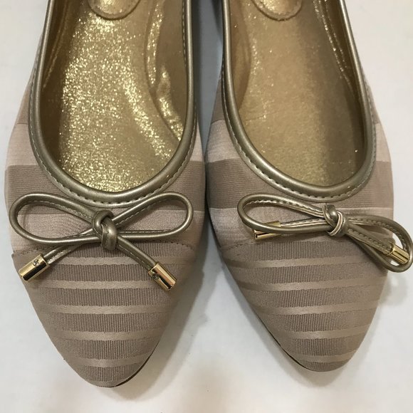 J.Renee’ Striped Fabric Almond Toe Flat w/ Bow - Picture 2 of 5